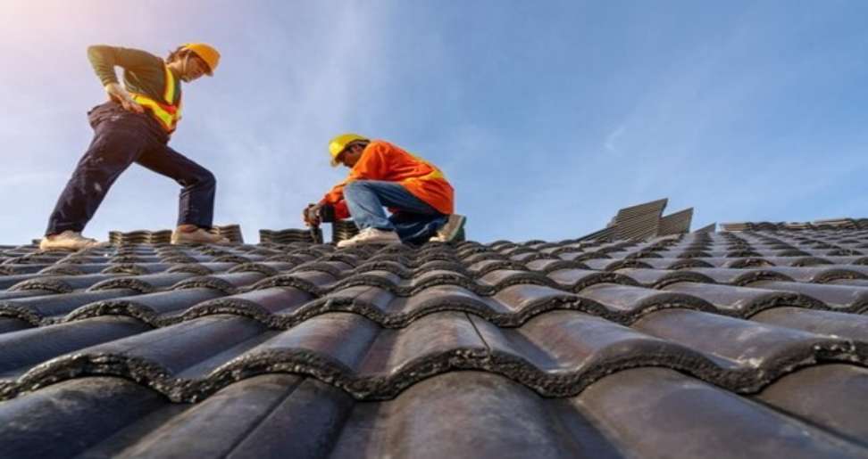 The Benefits of Professional Commercial Roof Repair